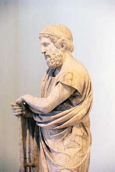 statue ancient