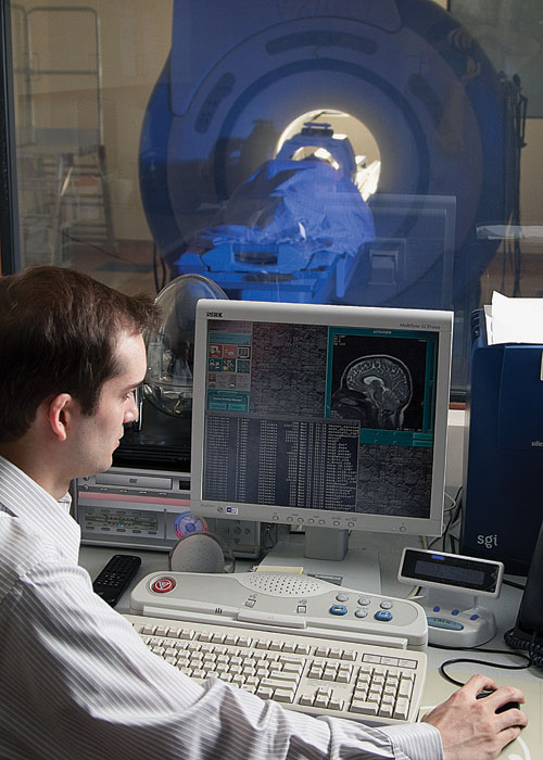 MRI technology and overweight strangers