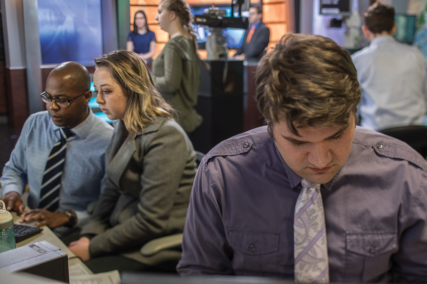 Students work in the BYU ElevenNews Broadcast Lab.