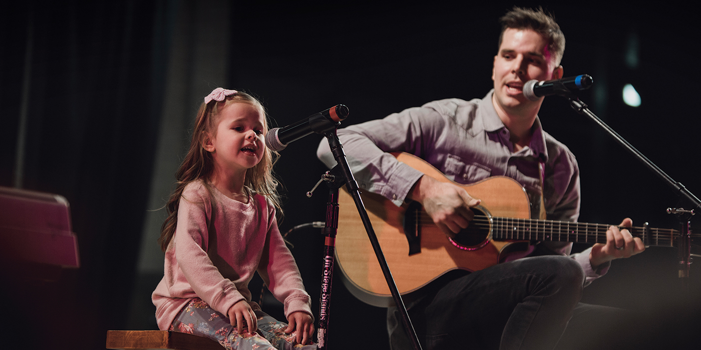 Dave Crosby singing and playing the guitar with his daughter, Claire Crosby.