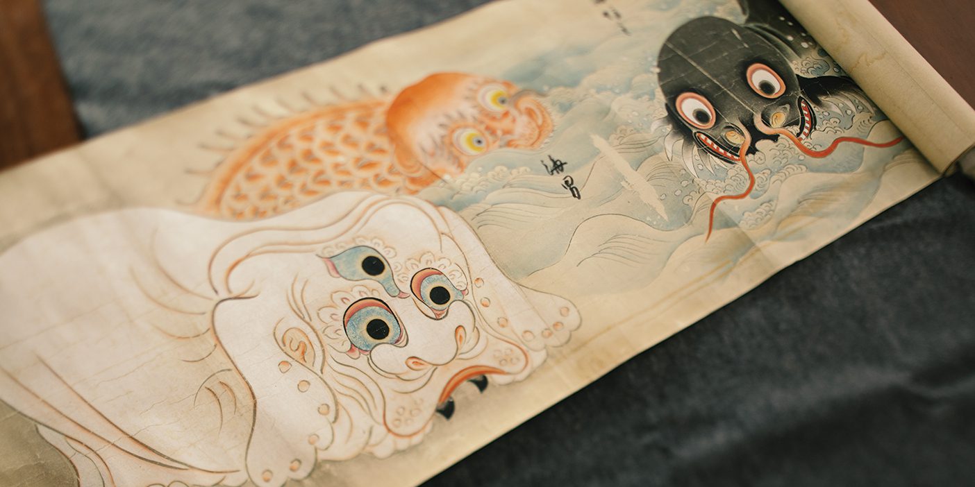 The ghost scroll is rolled open to the image of the Japanese nurikabe